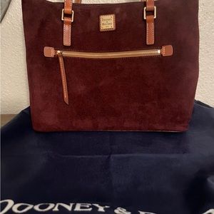 Dooney & Bourke Suede Shopper (Wine color) Zipper closure. Excellent Condition.
